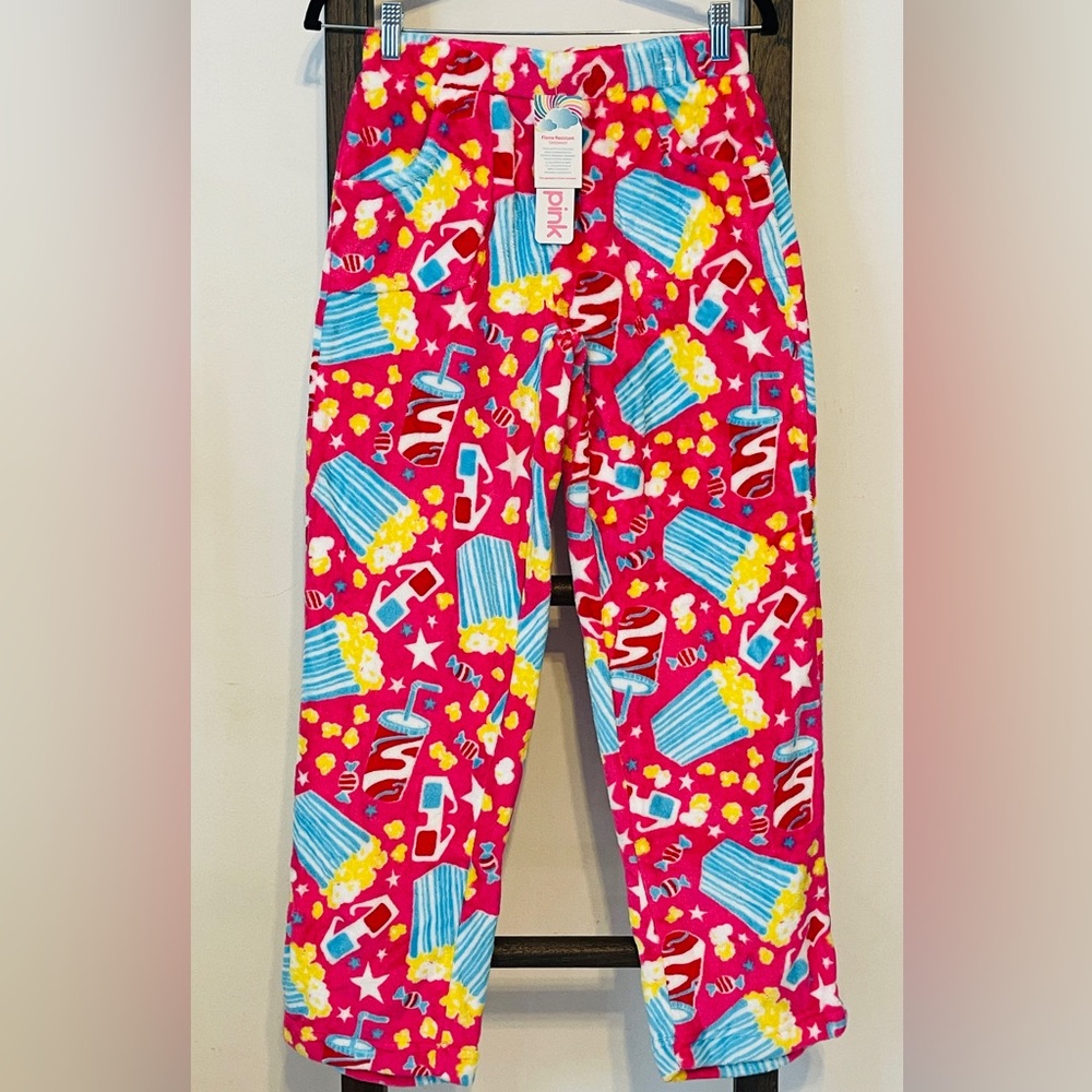 CANDY PINK Kids Fleece Pajama Pants in Colorful Movie Night Pattern ""NWT""